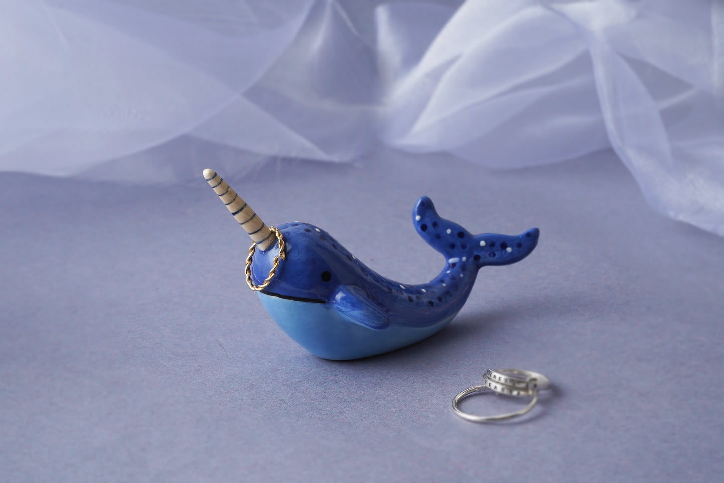 Noah the Narwhale Ceramic Ring and Jewellery Holder and Organiser Stand in Gift Box | Bedside and Bathroom or Kitchen Sink Storage