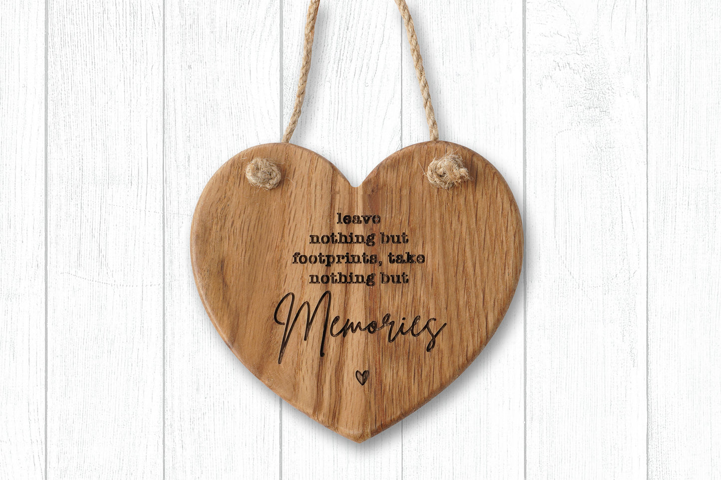 Cornish Gifts 'Leave Nothing But Footprints, Take Nothing But Memories' Oak Hanging Heart | Wall Sign | Perfect Gift | Home Decor