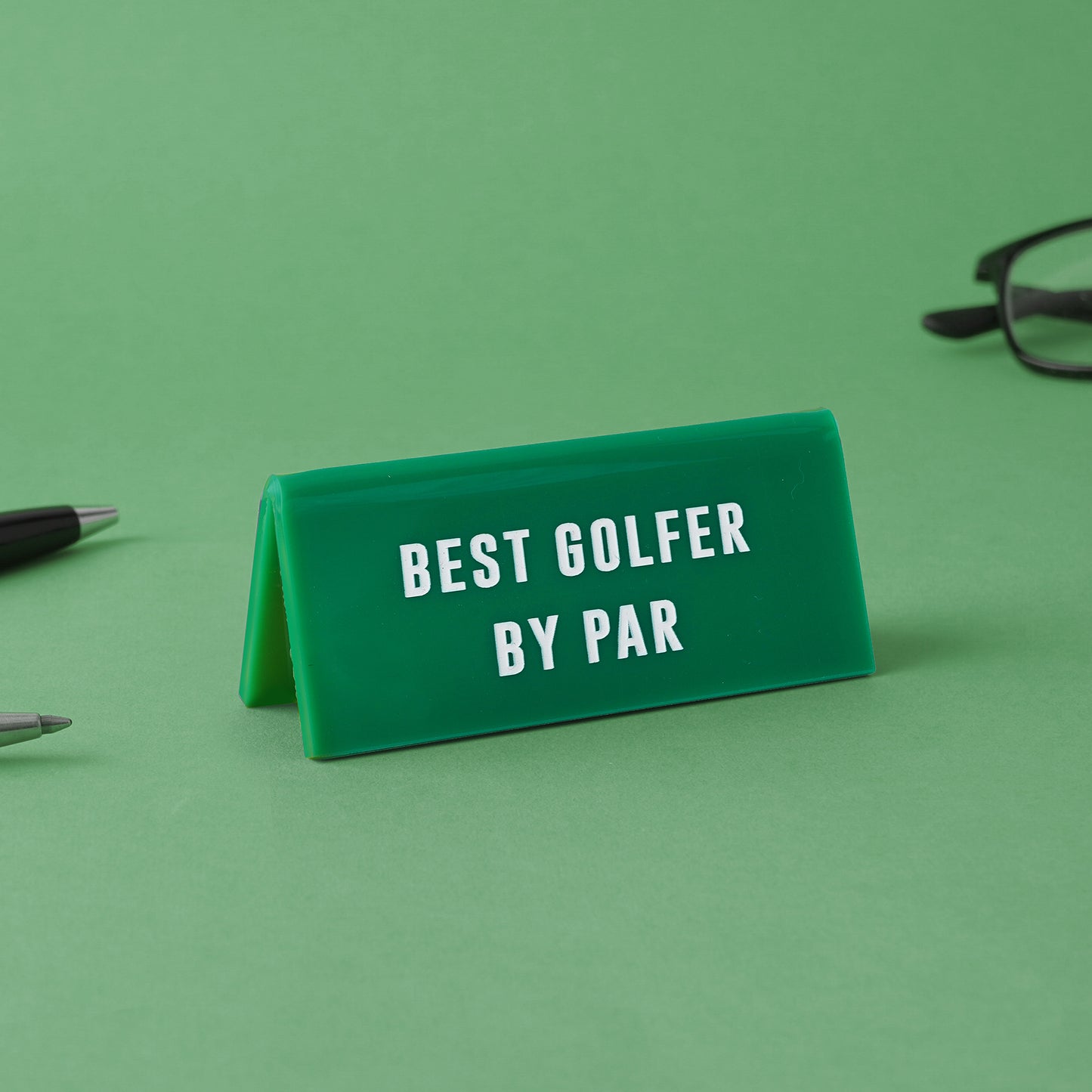 Green Acrylic Desk Sign | 'Best Golfer By Par' | Office | Desk Sign