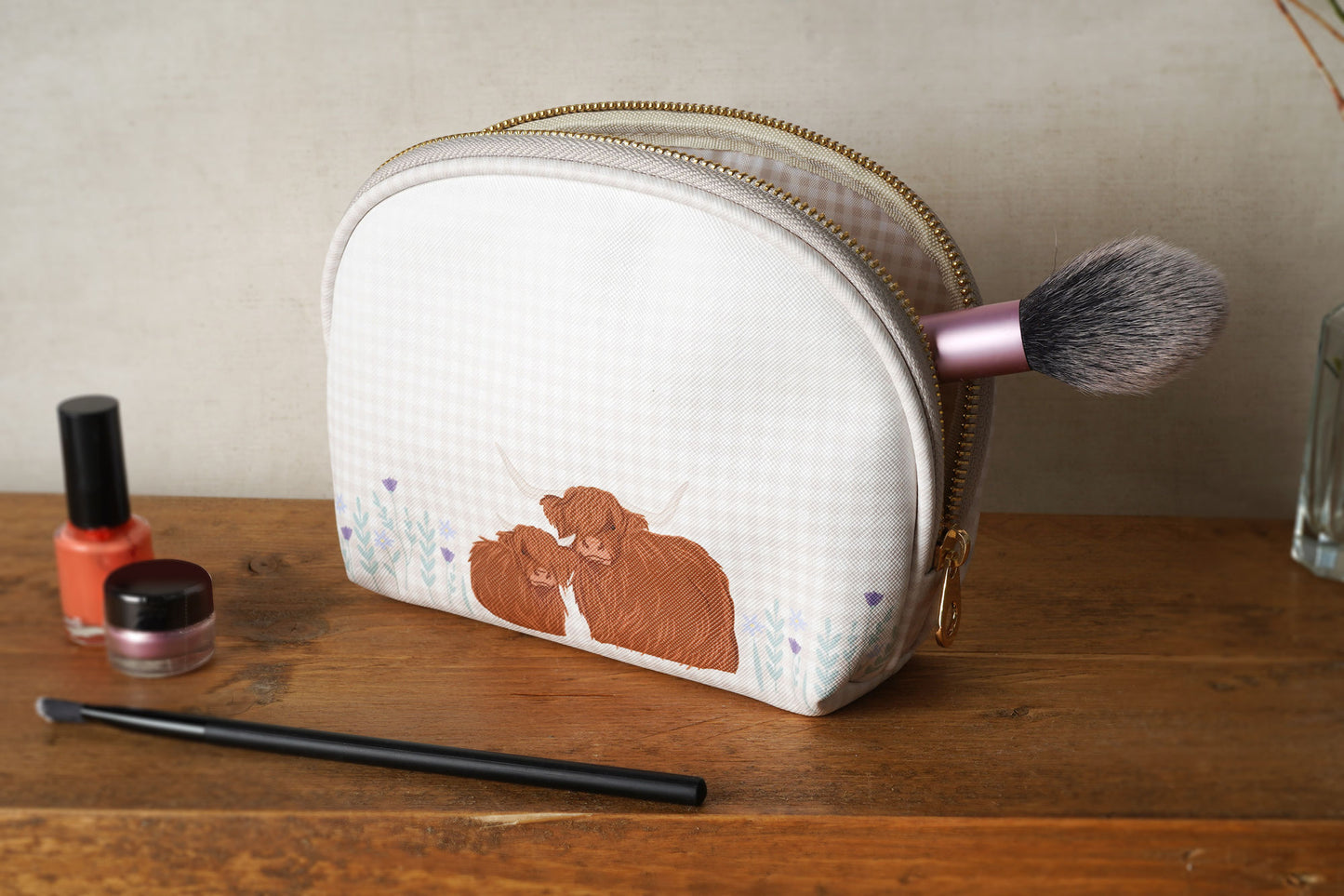 Bramble Farm Highland Cow Beauty Bag | Gold Zip Fastening | Beauty Cosmetic Ladies Accessory | Gift For Her
