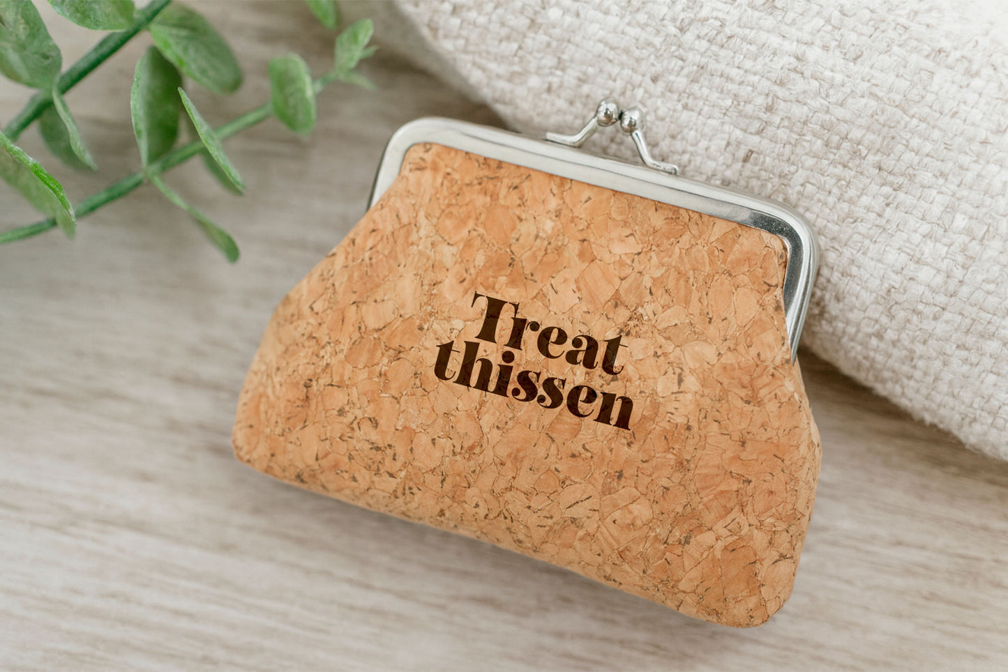 Cork Coin Purse β Engraved 'Treat Thissen' Slogan, Eco-Friendly Handbag Accessory