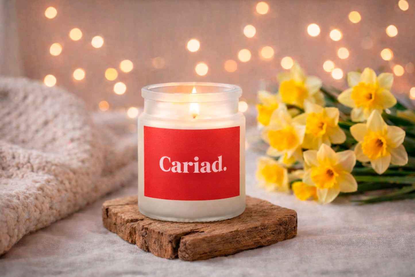 Welsh 'Cariad' Scented White Glass Jar Candle • Love • Wales • Gift Box