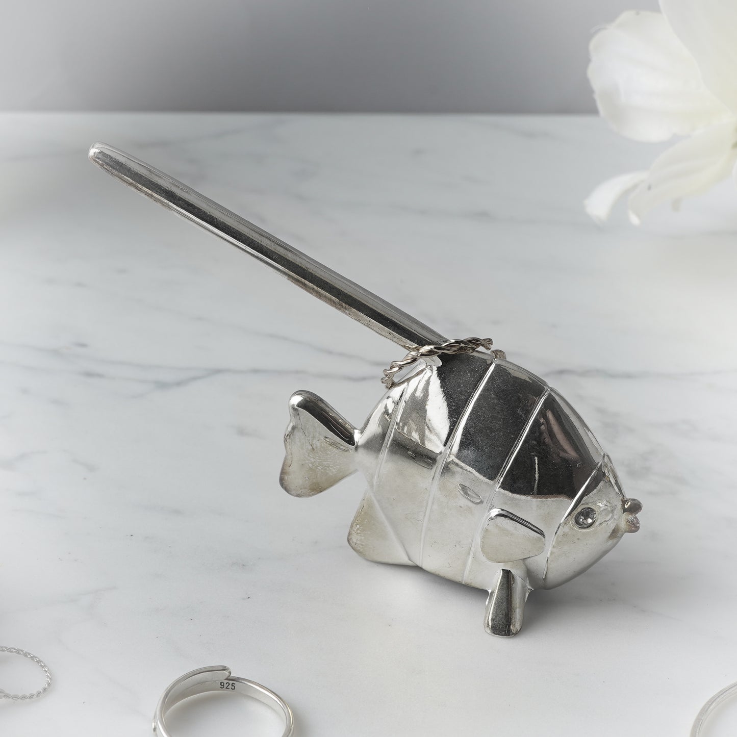 Fish Ring Holder