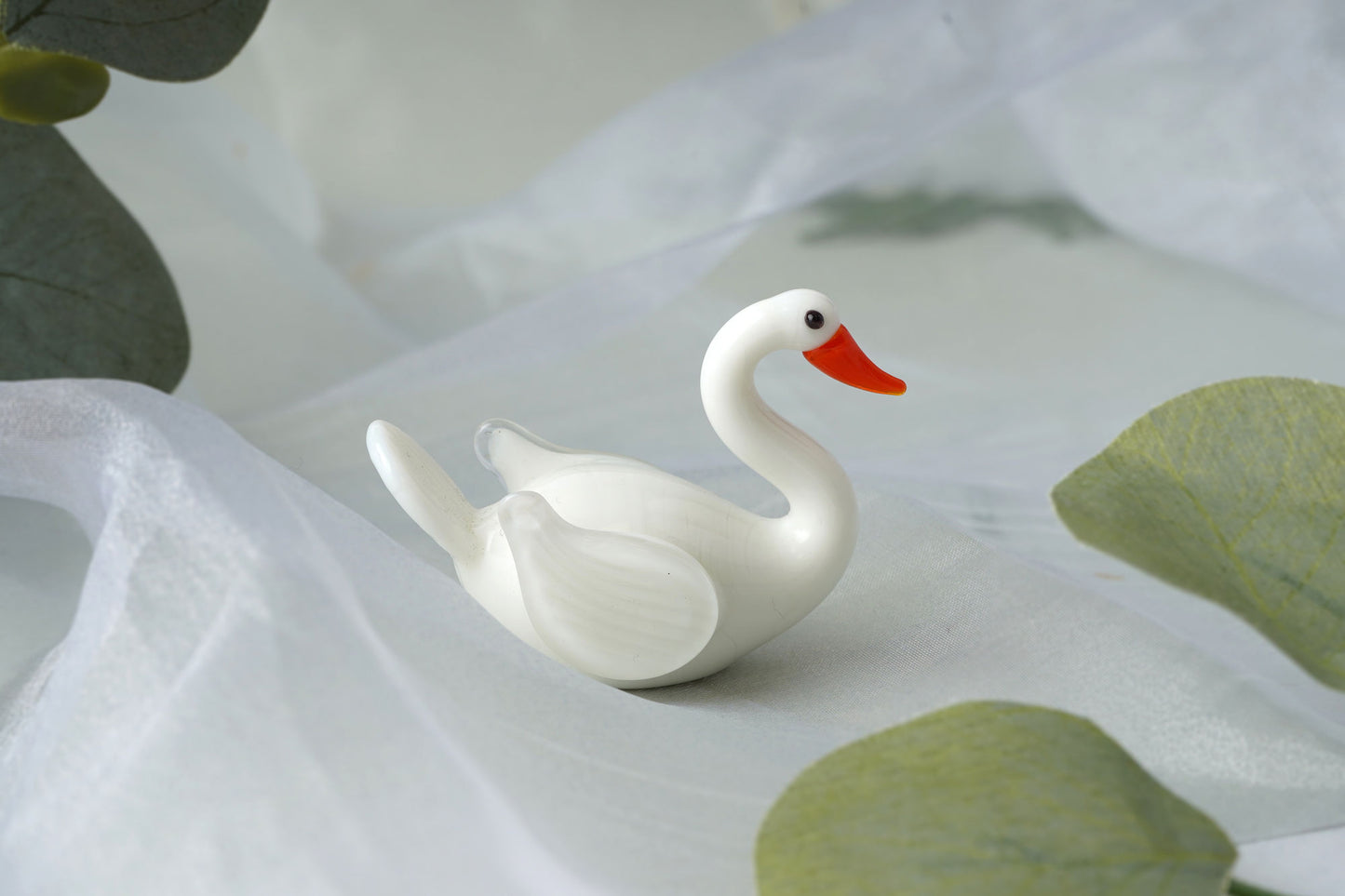 Glass Swan Figurine | White | Gift Boxed | Collectable Ornament | Decorative | Home Accessory | Gift For All