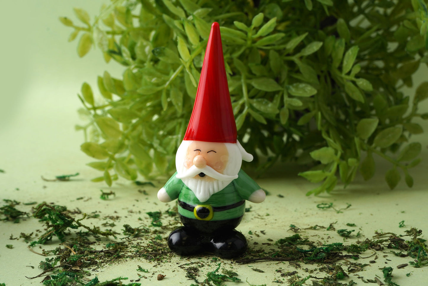 Glass Garden Gnome | Gift Boxed | Collectable Ornament | Decorative | Home Accessory | Gift For All