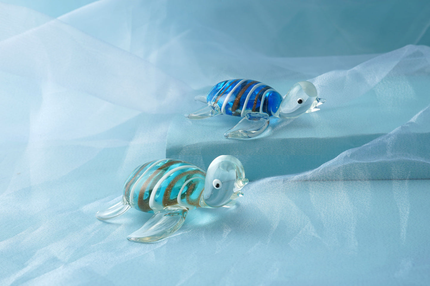 Set of 2 Glass Turtles | Blue | 2 Colours | Gift Boxed | Collectable Ornament | Decorative | Home Accessory | Gift For All