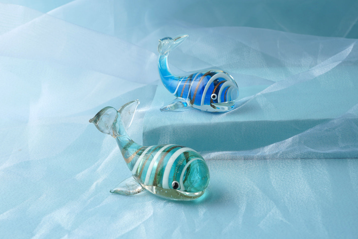 Set of 2 Assorted Glass Whales In Gift Box β’ Decoration β’ Ornament β’ Collectable β’ Gift For Home β’ Home Decor
