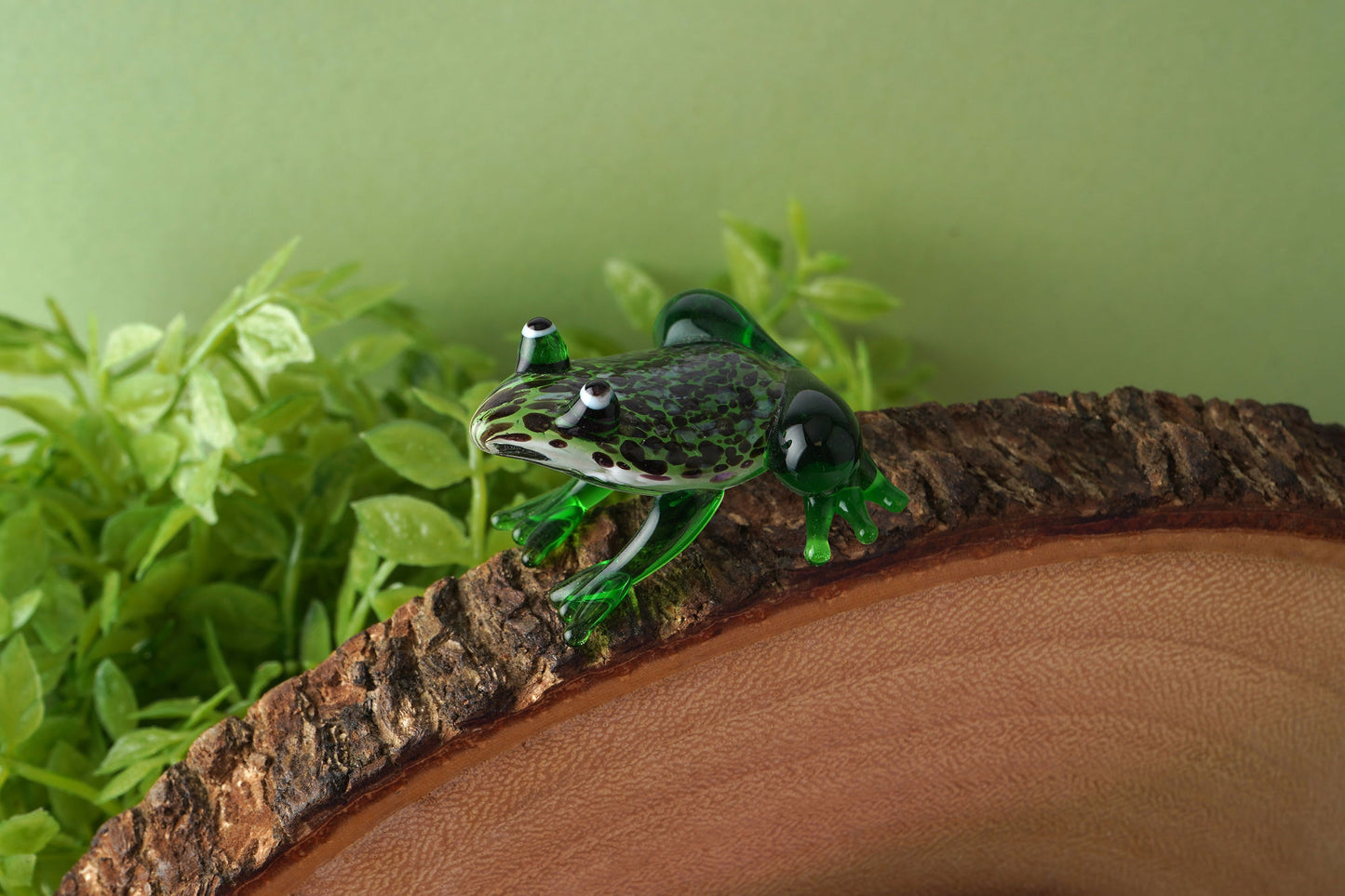 Glass Frog Ornament In Gift Box • Decoration • Ornament • Collectable • Gift For Home • Home Decor