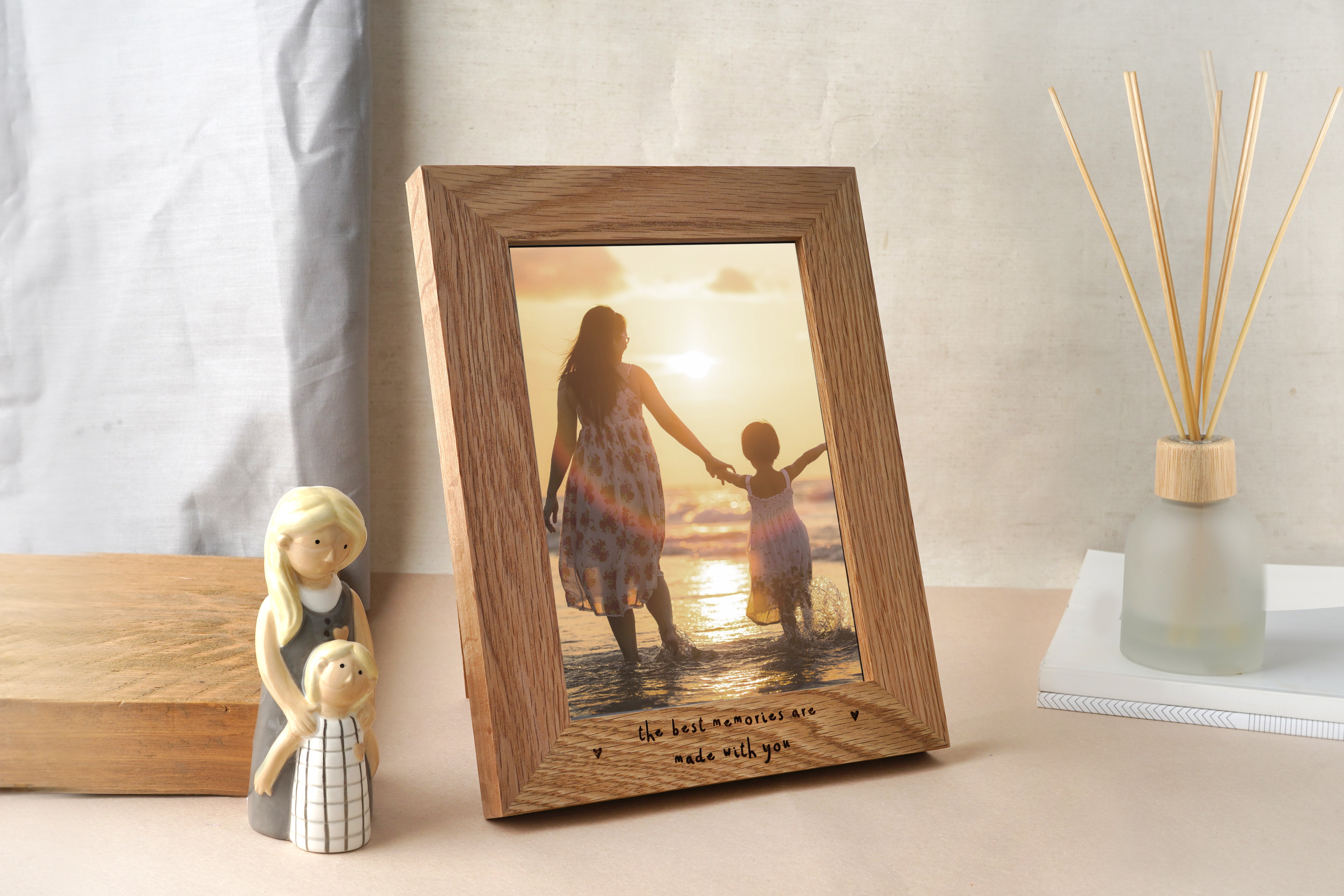 5 Inch Memory Frame Oak Photo Frame 5x7, Engraved 'Memories', Friendship Gift – The CGB ...