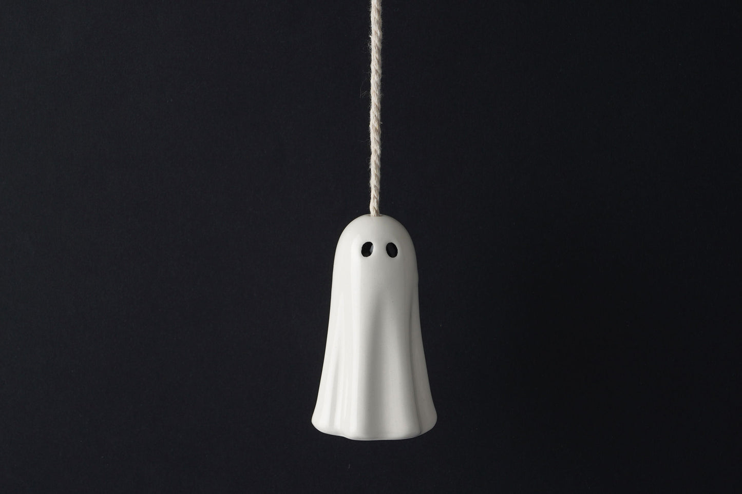 Enchanted Emporium Ceramic Ghost Light Pull