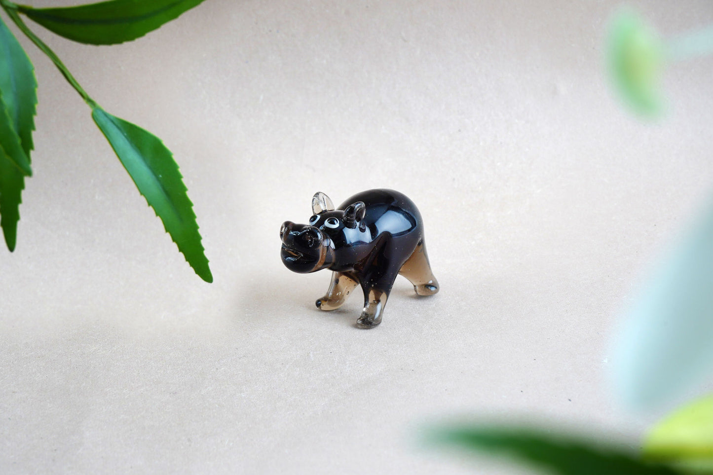 Artisan Glass Hippo In Gift Box • Decoration • Ornament • Collectable • Home Decor