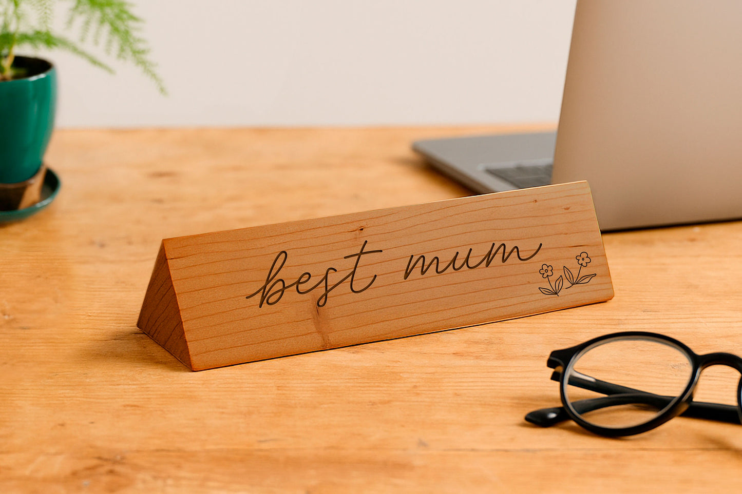Wooden Desk Sign 'Best Mum' | Gift For Her | Office Sign | Engraved Gift | Mothers Day