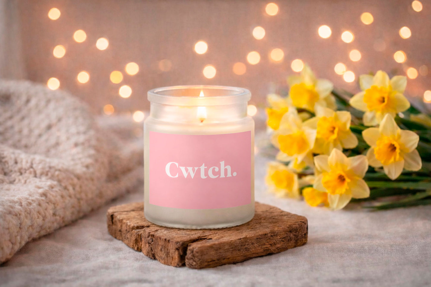 Welsh 'Cwtch' Scented White Glass Jar Candle • Hug • Wales • Gift Box