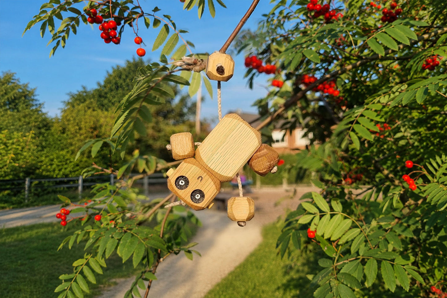 Naked Nedlet in Oak | Handmade Wooden Robot Toy | UKCA CE Tested Age: 3+